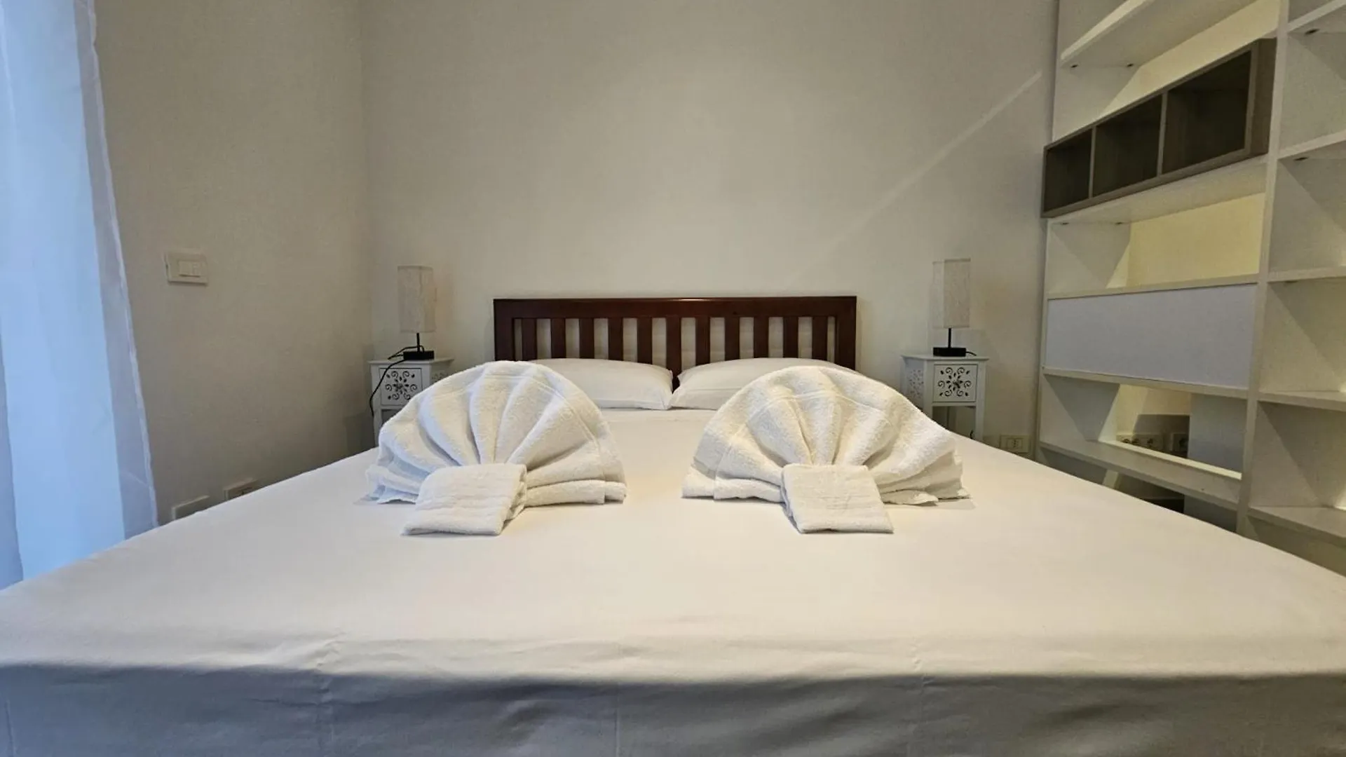 Be Your Home - Isabella Bright Apartment Rome Italy