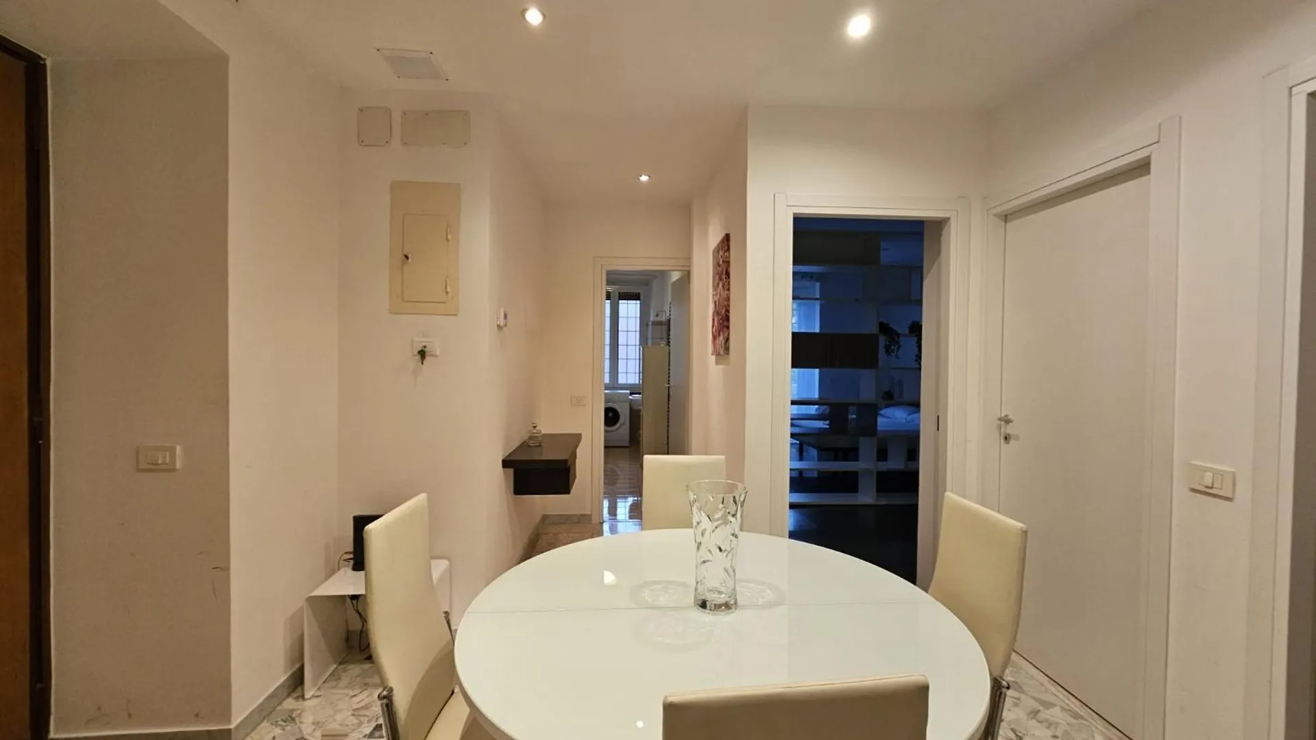 Be Your Home - Isabella Bright Apartment Rome 0*,  Italy