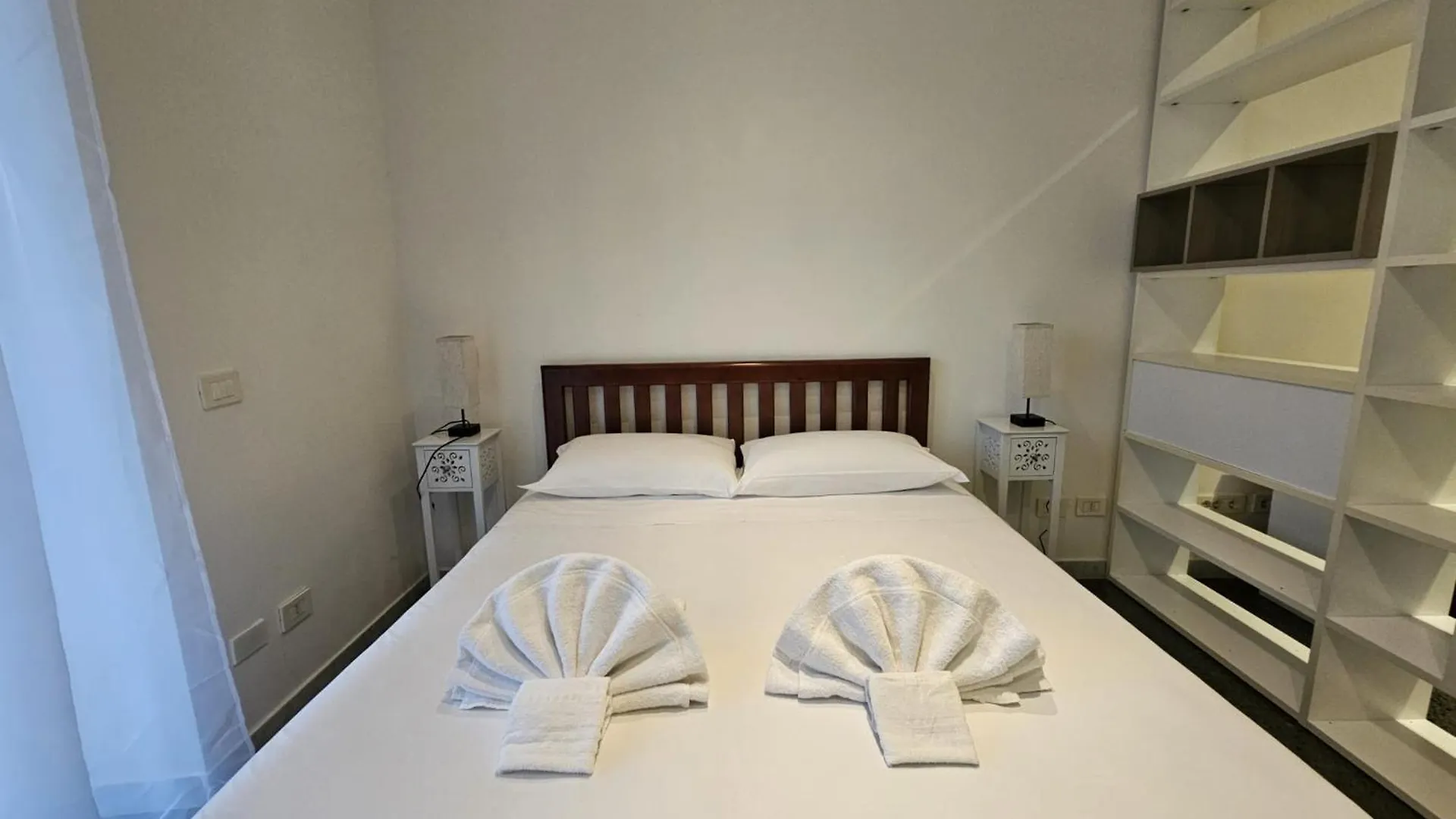 Be Your Home - Isabella Bright Apartment Rome Italy