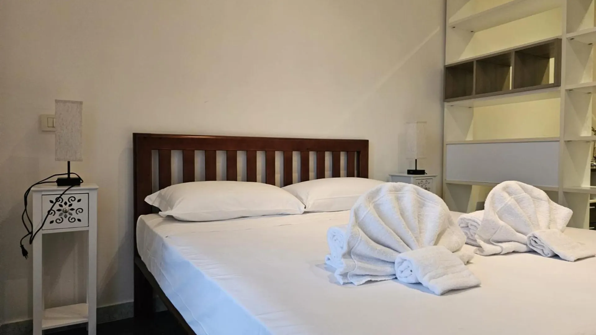 Be Your Home - Isabella Bright Apartment Rome Italy