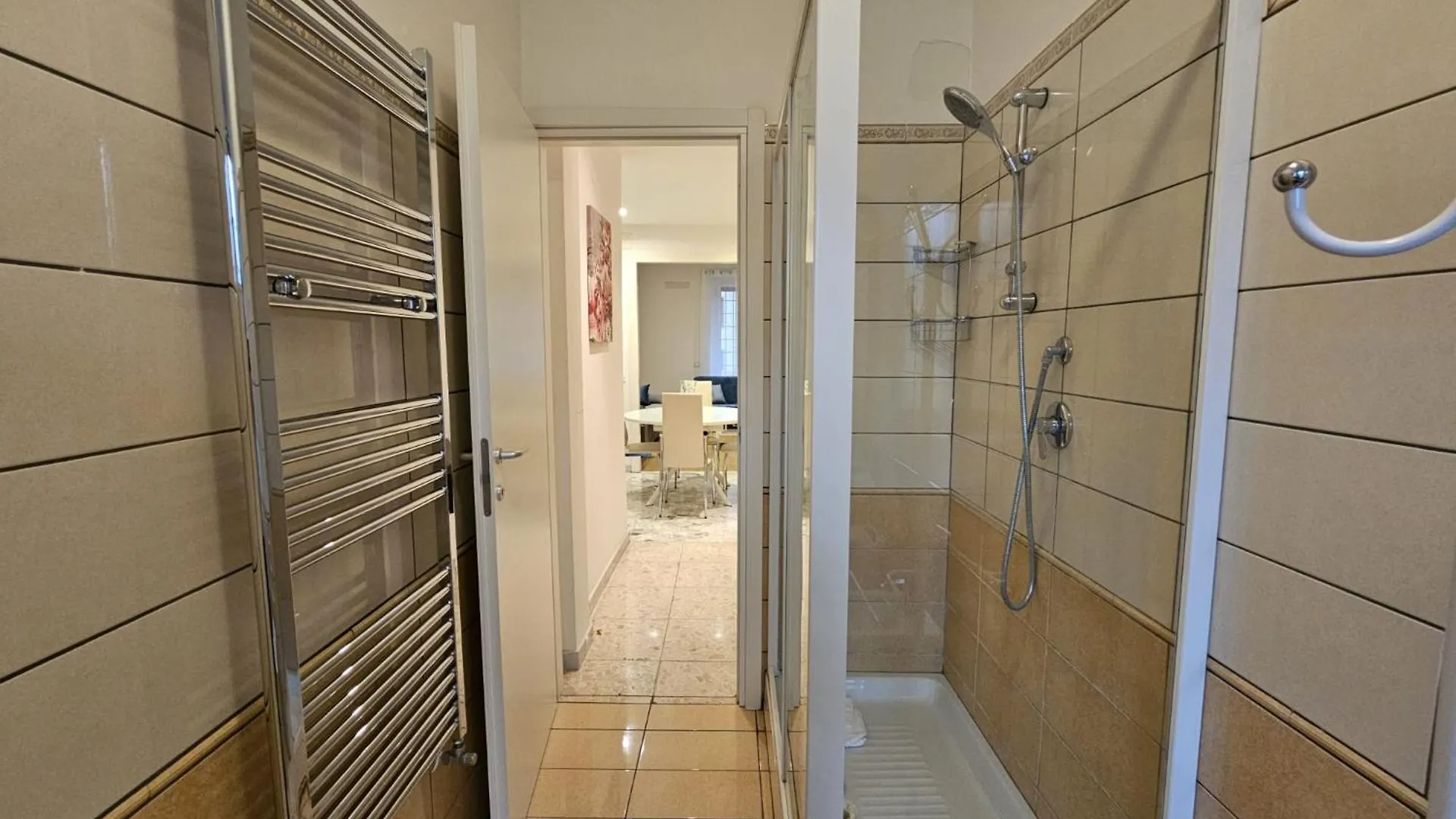 Be Your Home - Isabella Bright Apartment Rome Italy